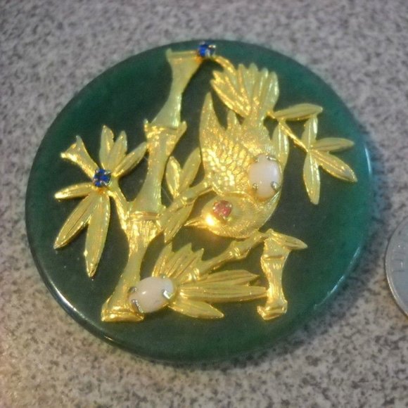 Jade Bird Medallion with Ruby, Saphire, and Opals - Picture 4 of 5